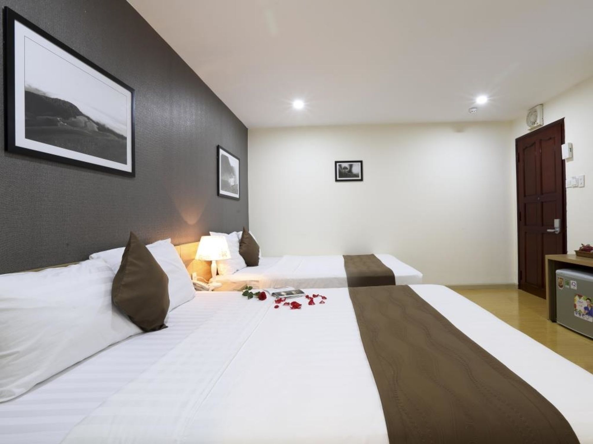 Thu Hien Hotel Nha Trang Exteriör bild